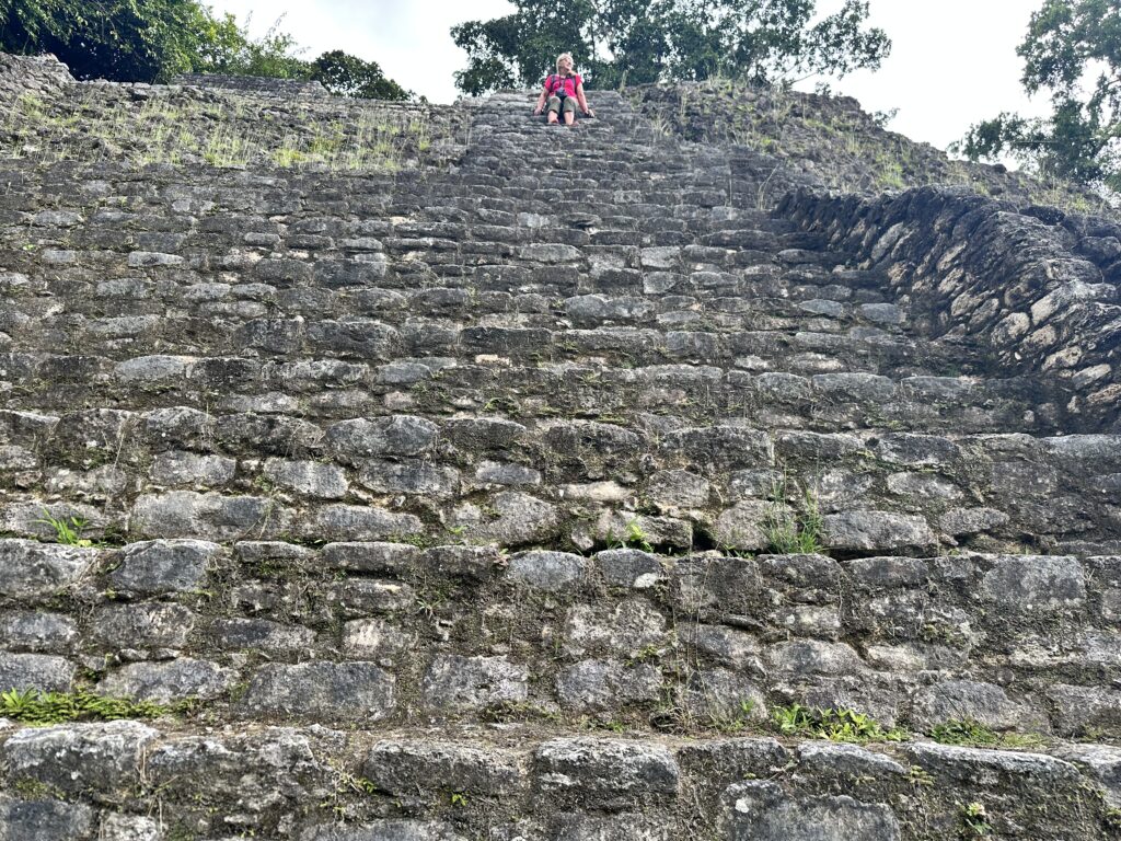Gepke playing Mayan